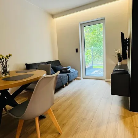 Przystanek Mierzyn Appartamento Miedzychod