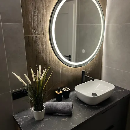 Przystanek Mierzyn - Caloroczne *