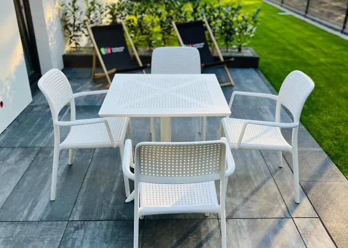 Przystanek Mierzyn - Caloroczne アパート *