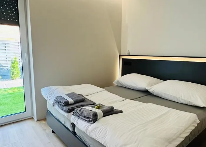 Przystanek Mierzyn - Caloroczne *