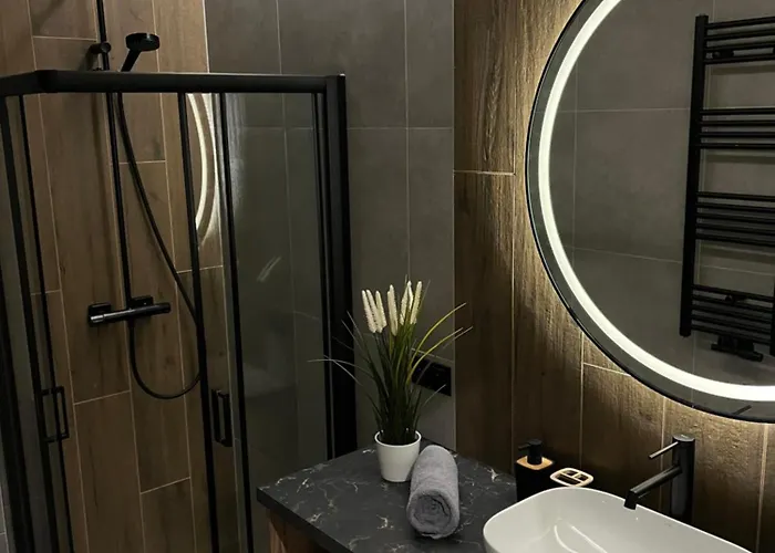 Przystanek Mierzyn - Caloroczne アパート *